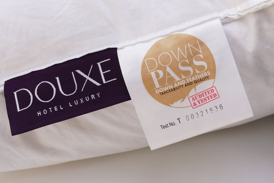 Verantwortungsvoll gewonnene Daunen – dafür steht DOUXE