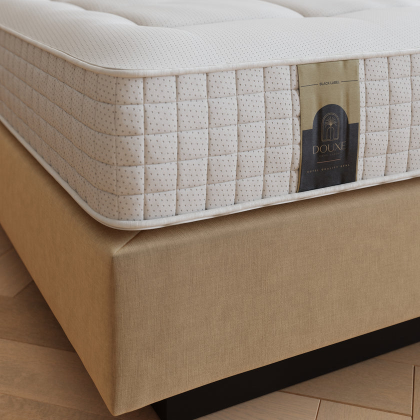 DOUXE Black Label Boxspring + Black Label Matratze | Beige
