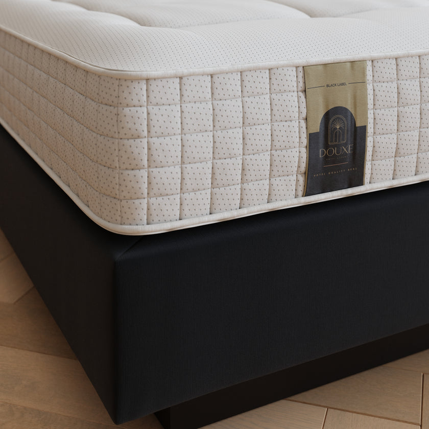 DOUXE Black Label Boxspring + Black Label Matratze | Jet Black