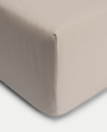 Bettwäsche Set & Spannbettlaken aus Perkal | Latte Bettwäsche Set & Spannbettlaken aus Perkal | Latte