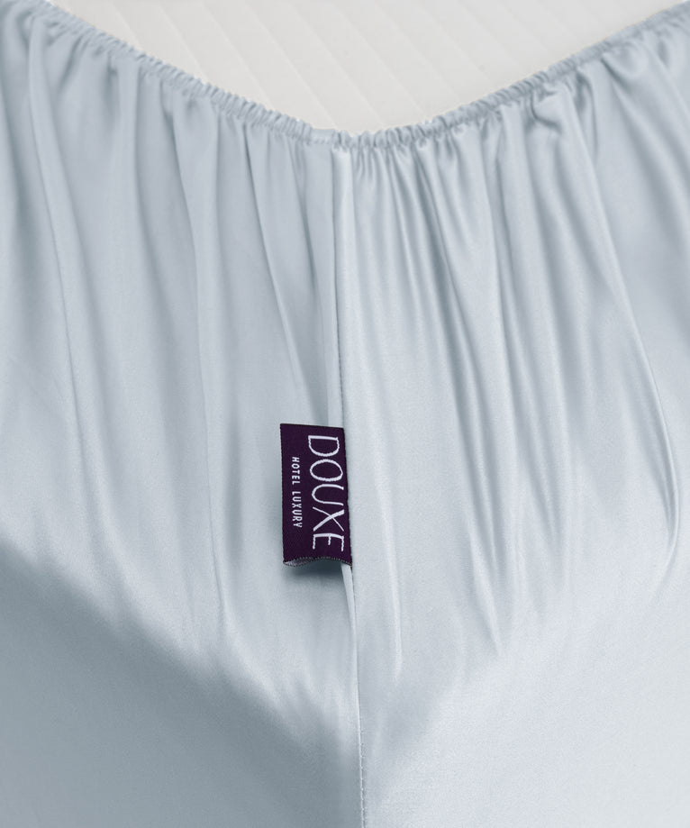 Bettwäsche Set & Spannbettlaken aus Satin | Pastellblau