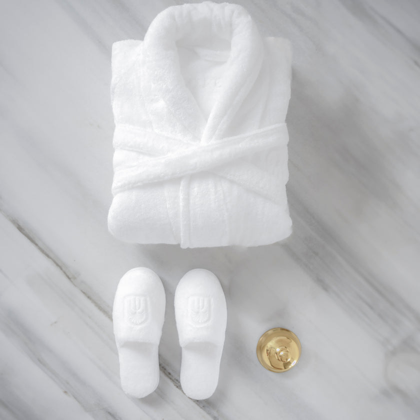 Bademantel und Hausschuhe Geschenkset | Weiß