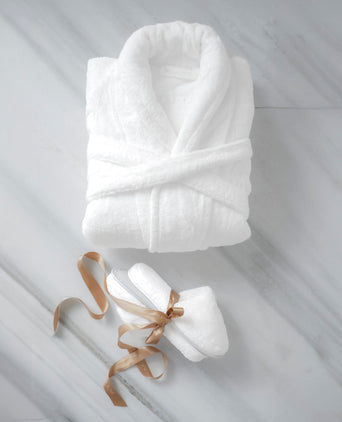 Bademantel und Hausschuhe Geschenkset | Weiß Bademantel und Hausschuhe Geschenkset | Weiß