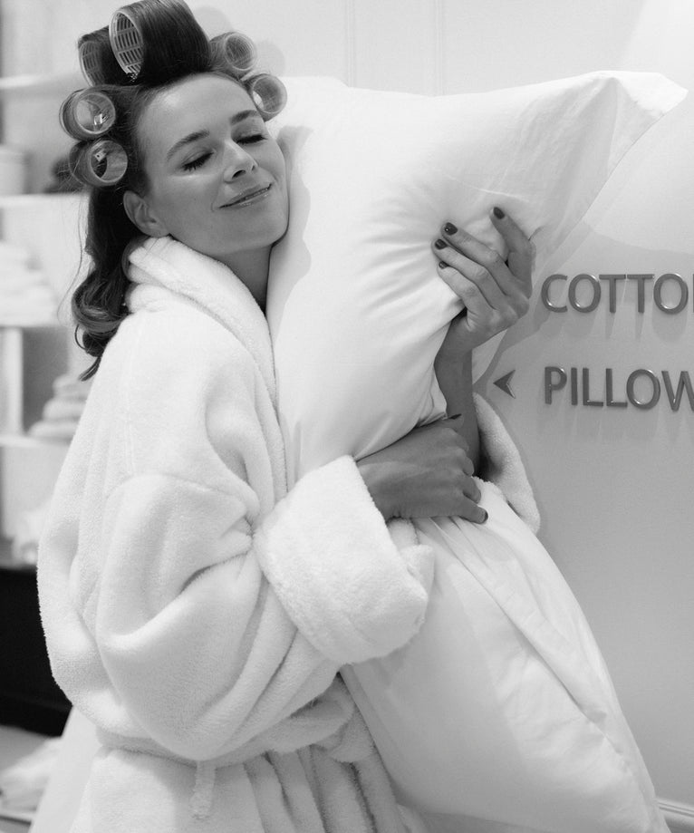 2x Daunenkopfkissen 50x90 cm + 2x Mikrofaser-Bodykissen 60x90 cm