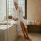 Conservatorium Hotel Bademantel