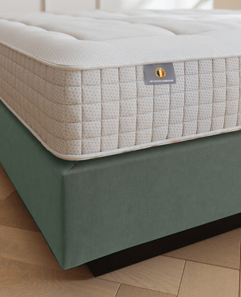 Efteling Grand Hotel Signature Bett – Khaki
