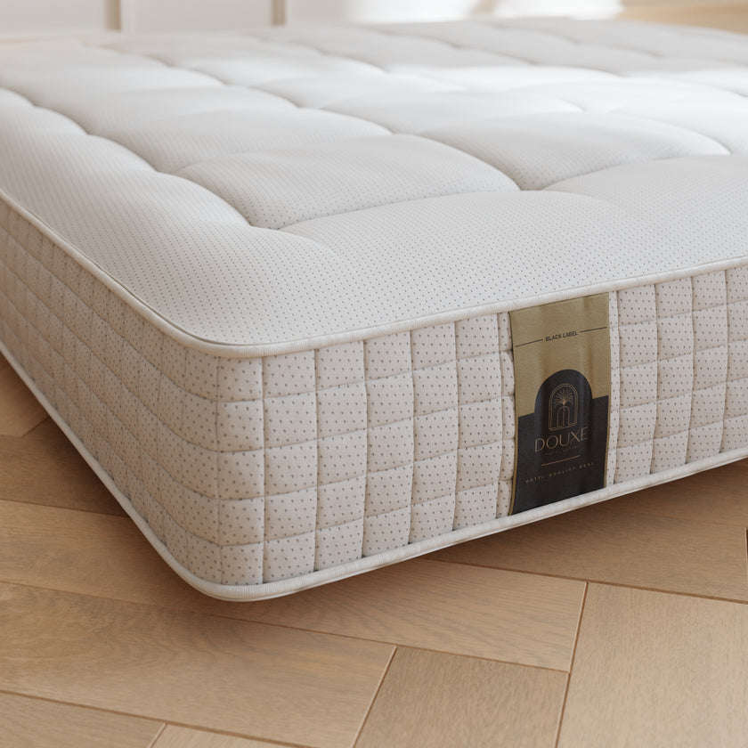DOUXE Black Label Boxspring + Black Label Matratze | Beige