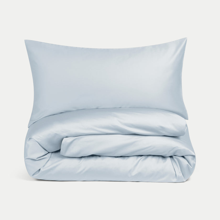 Bettwäsche Set & Spannbettlaken aus Satin | Pastellblau