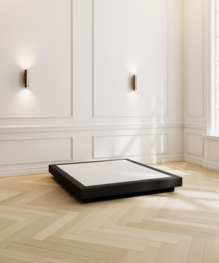 DOUXE Hotel Divan Jet Black