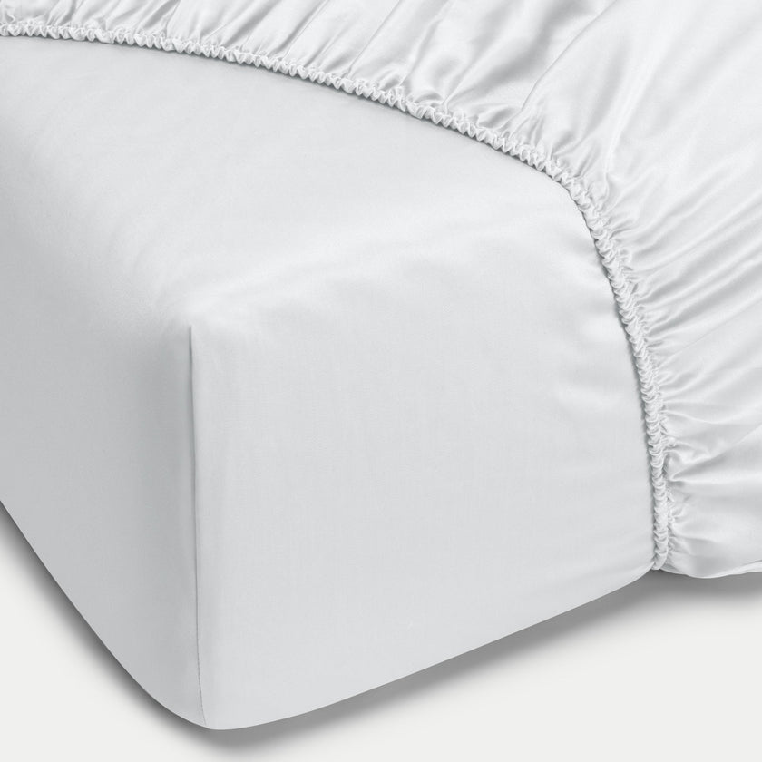 Spannbettlaken aus ägyptischer Baumwolle Satin 400 TC | Silbergrau