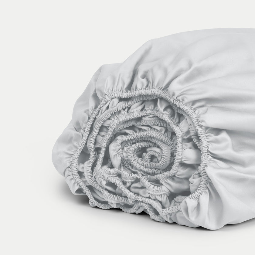 Spannbettlaken aus ägyptischer Baumwolle Satin 400 TC | Silbergrau