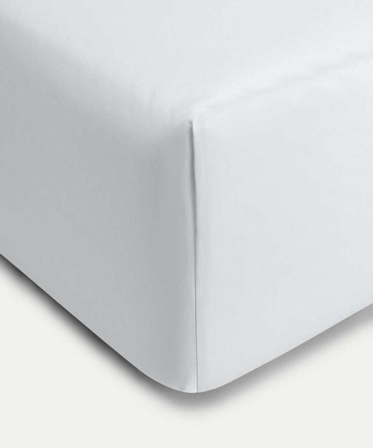Spannbettlaken aus ägyptischer Baumwolle Satin 400 TC | Silbergrau