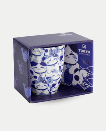 Tokyo Design Studio – Kawaii Blue Maneko Tasse (mit Geschenkbox)