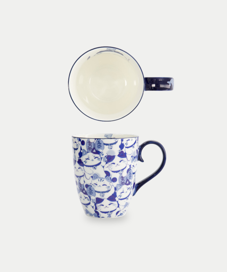 Tokyo Design Studio – Kawaii Blue Maneko Tasse (mit Geschenkbox)